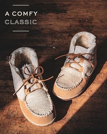 Pair of Women&amp;#39;s Torrey in cinnamon on rustic wood floor