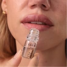 Glov applicator with lips